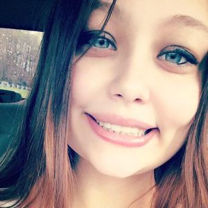 Meet your Posher, Rebekah